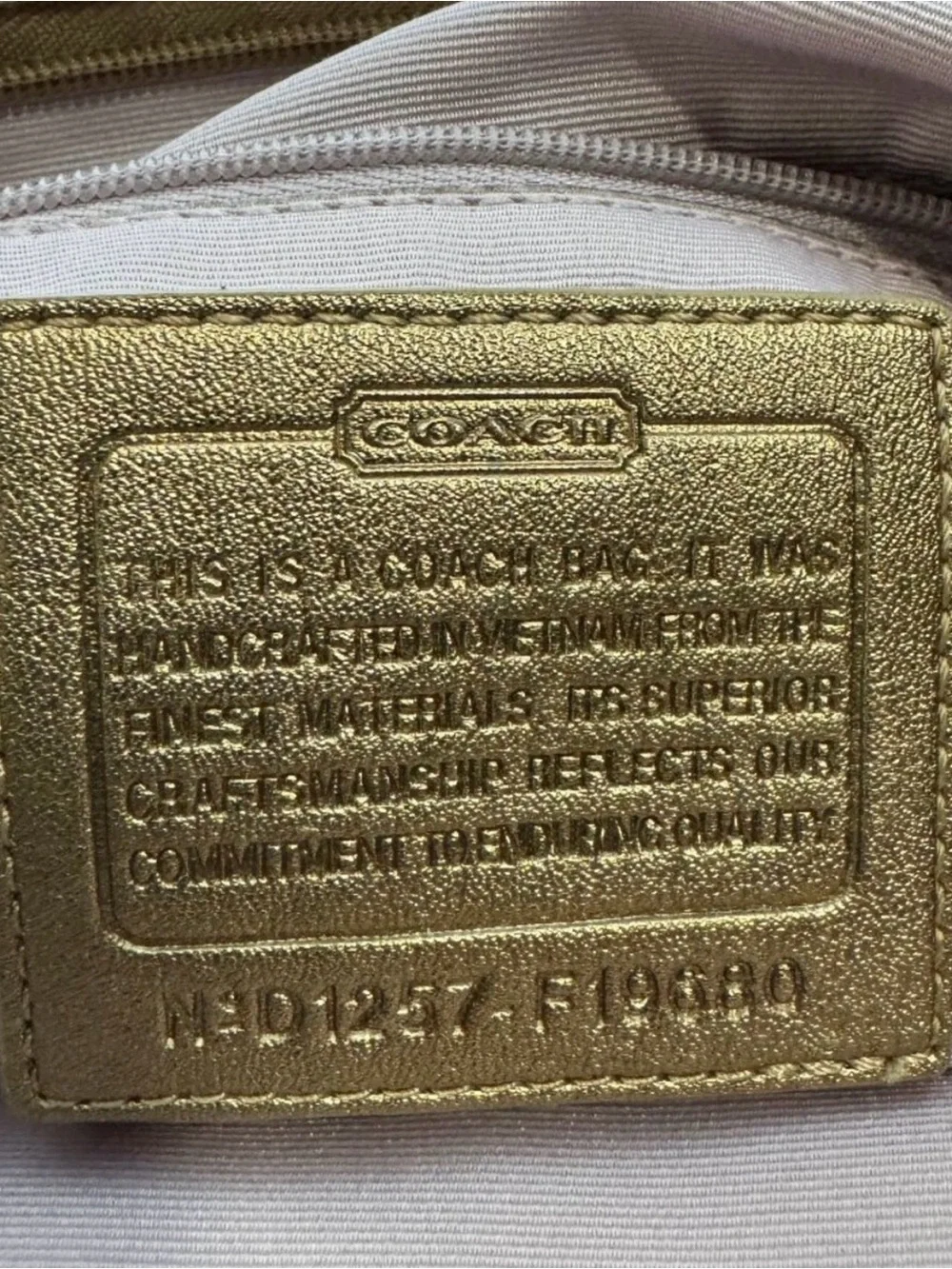 Coach Signature Canvas Kyra Hobo  Style F19680